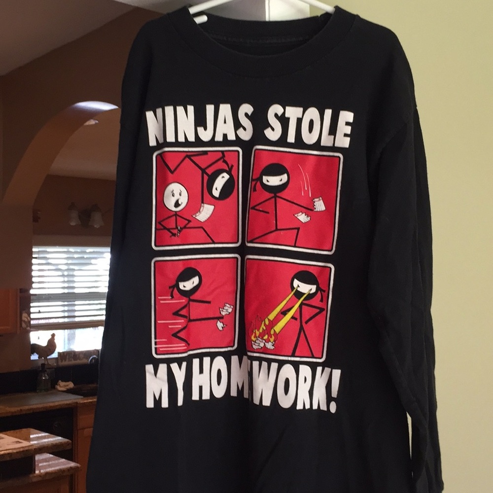Boys size med shirt